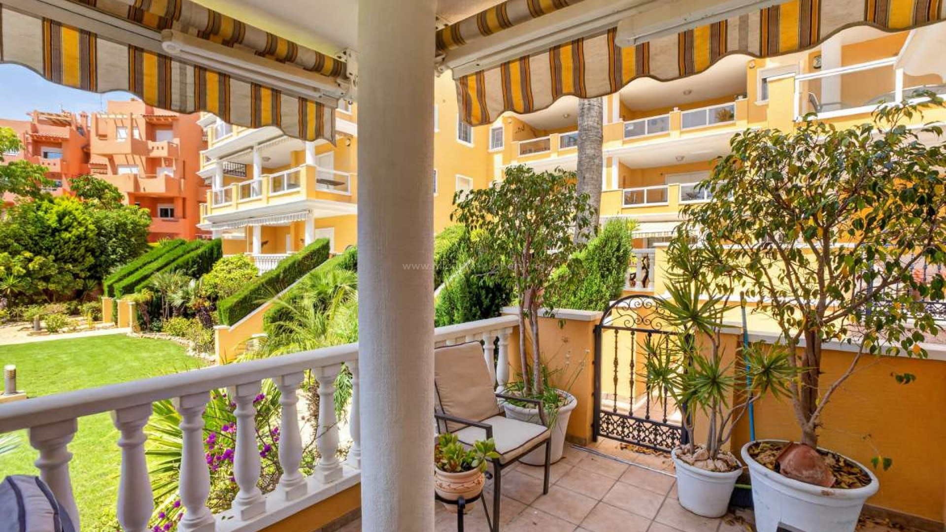 Apartment / flat in Cabo Roig