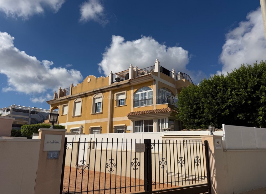 Apartment / flat in Cabo Roig
