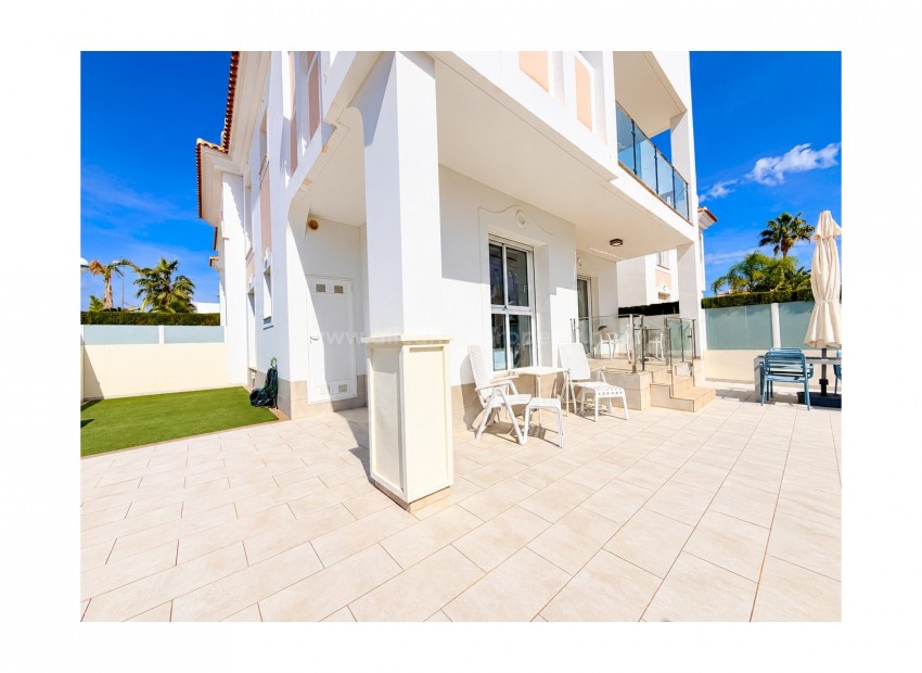 Apartment / flat in Doña Pepa