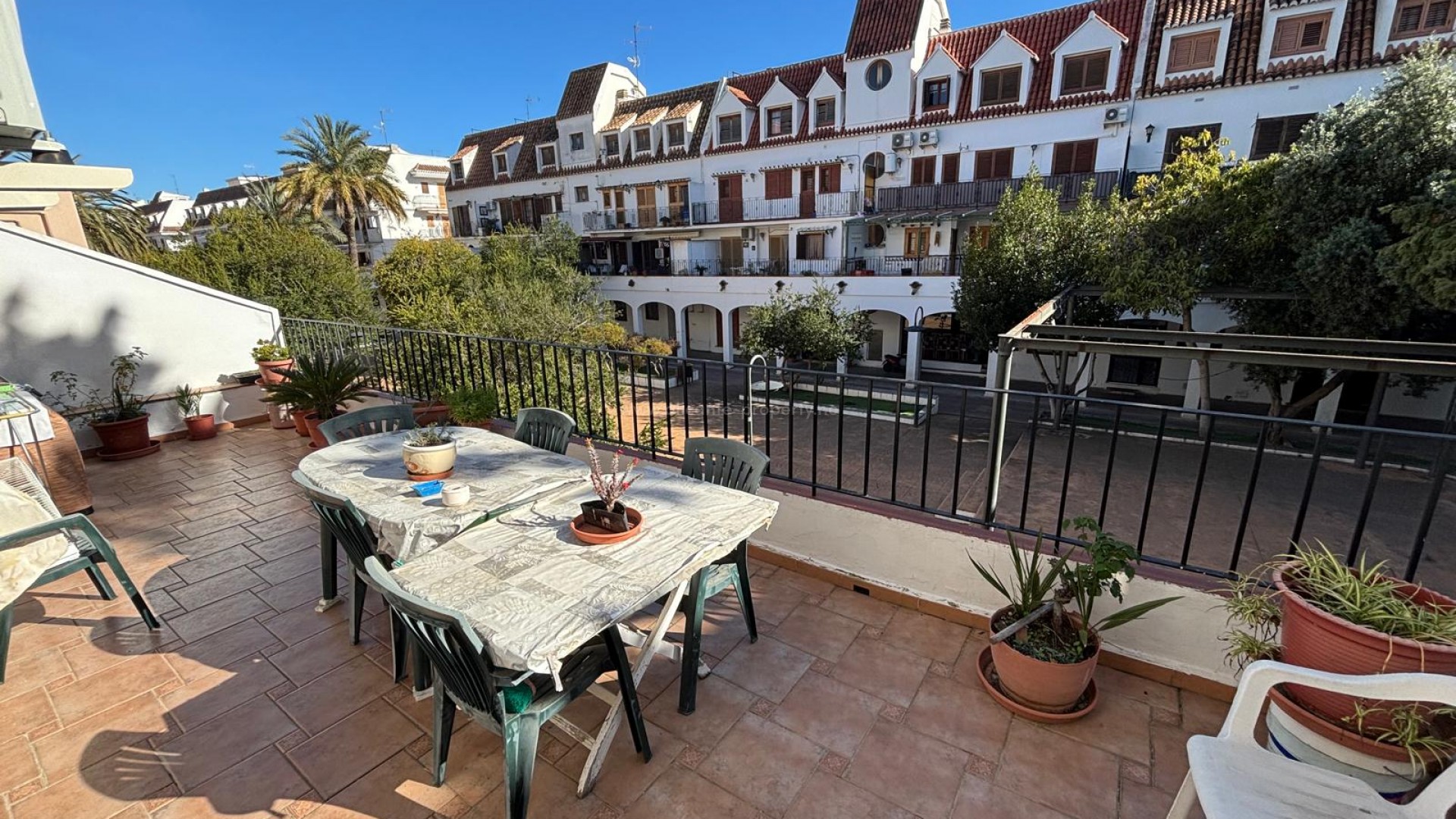 Apartment / flat in El Puig de Santa María