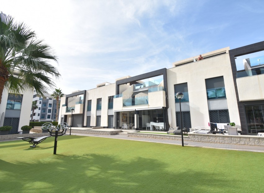 Apartment / flat in El Raso