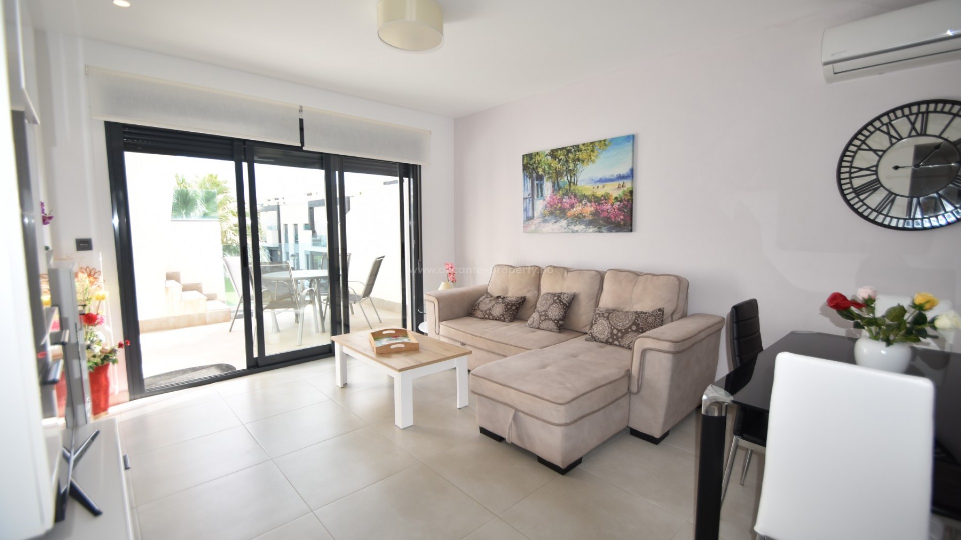 Apartment / flat in El Raso