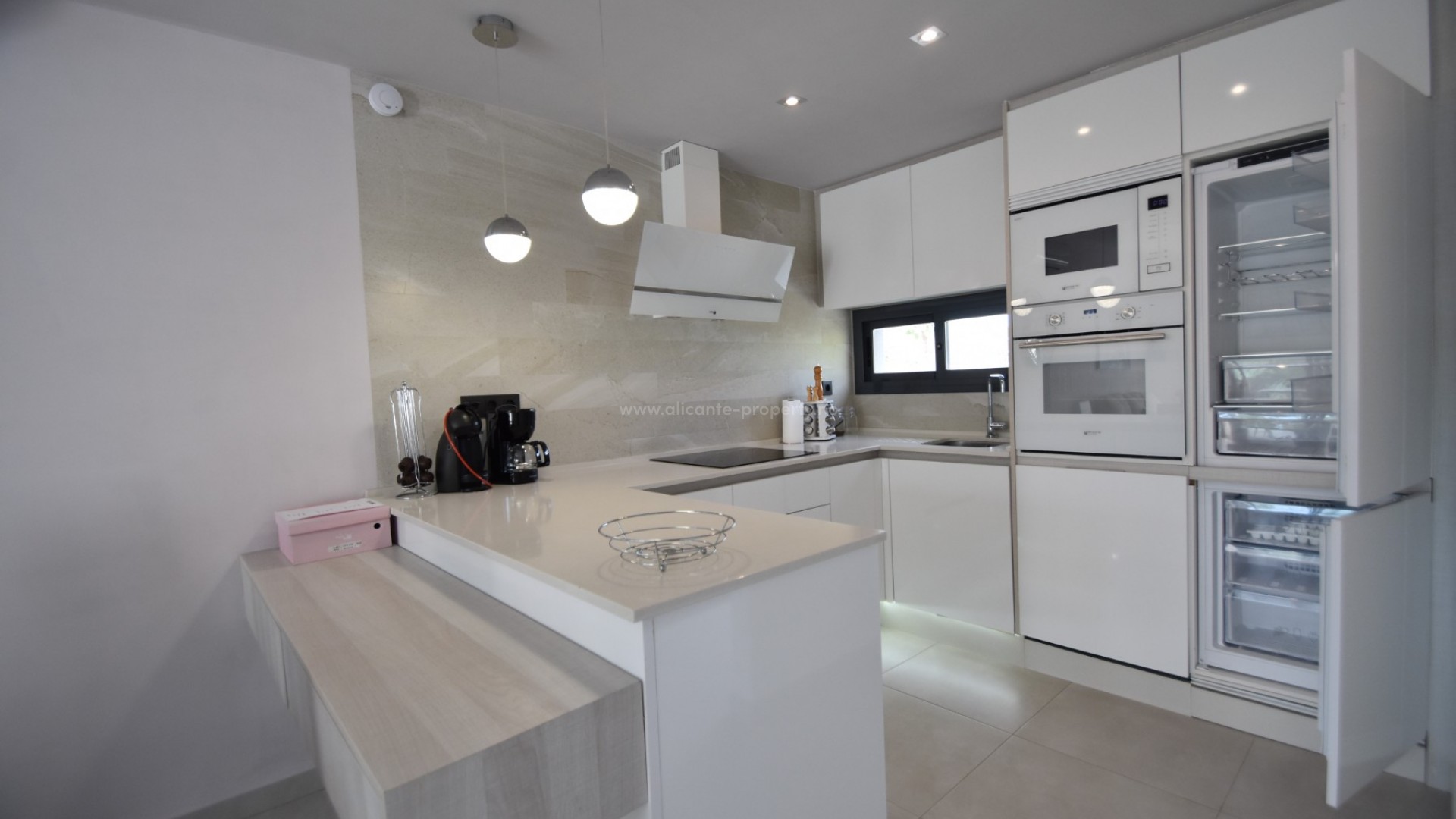 Apartment / flat in El Raso