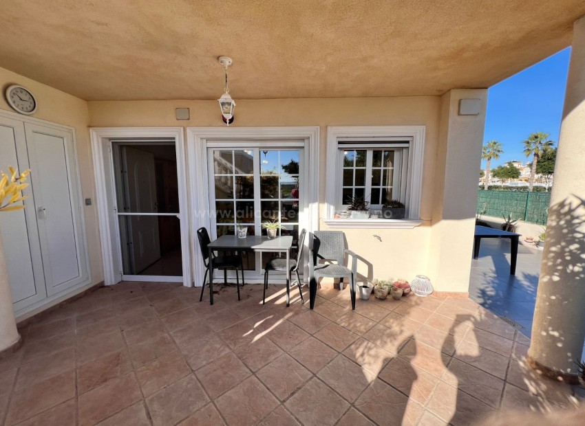 Apartment / flat in El Raso