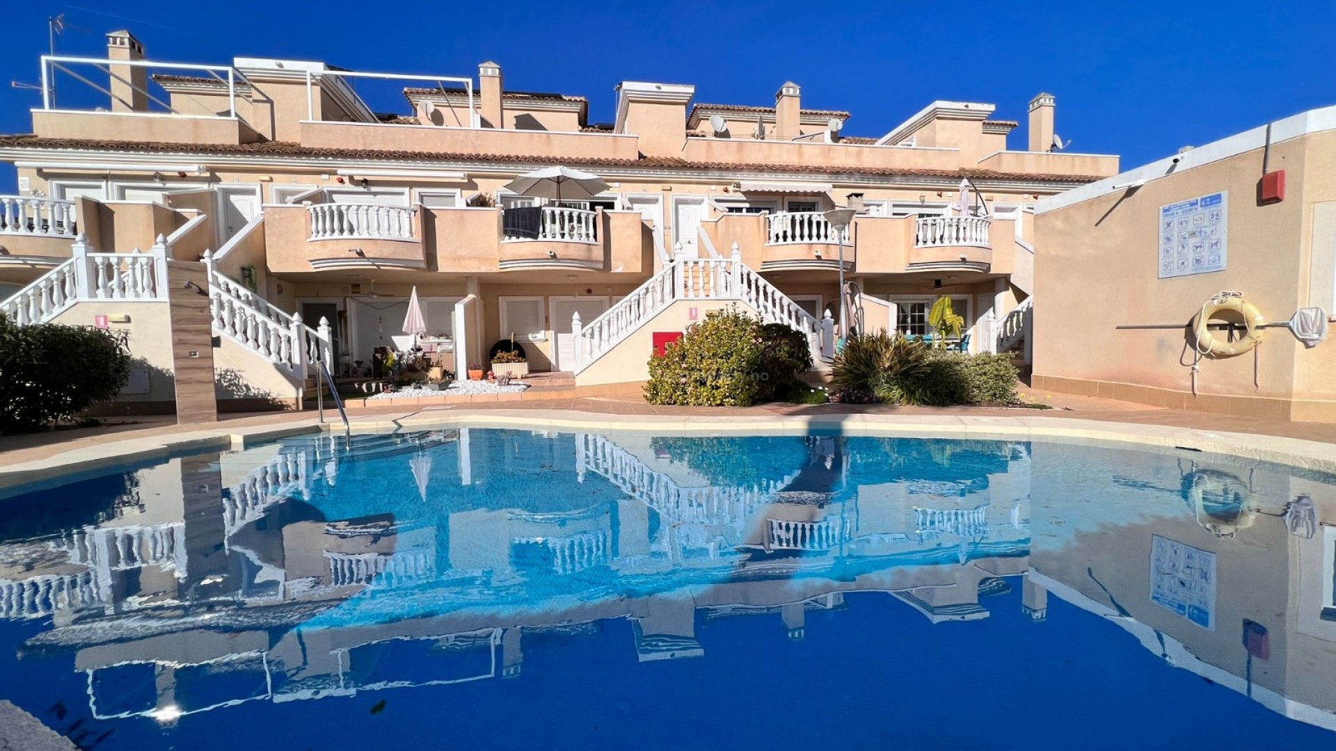 Apartment / flat in El Raso