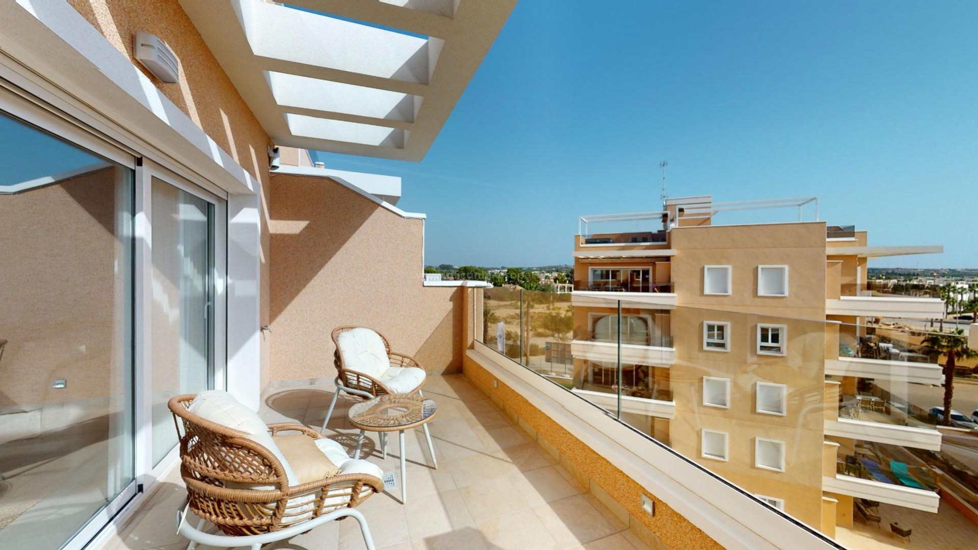 Apartment / flat in El Raso