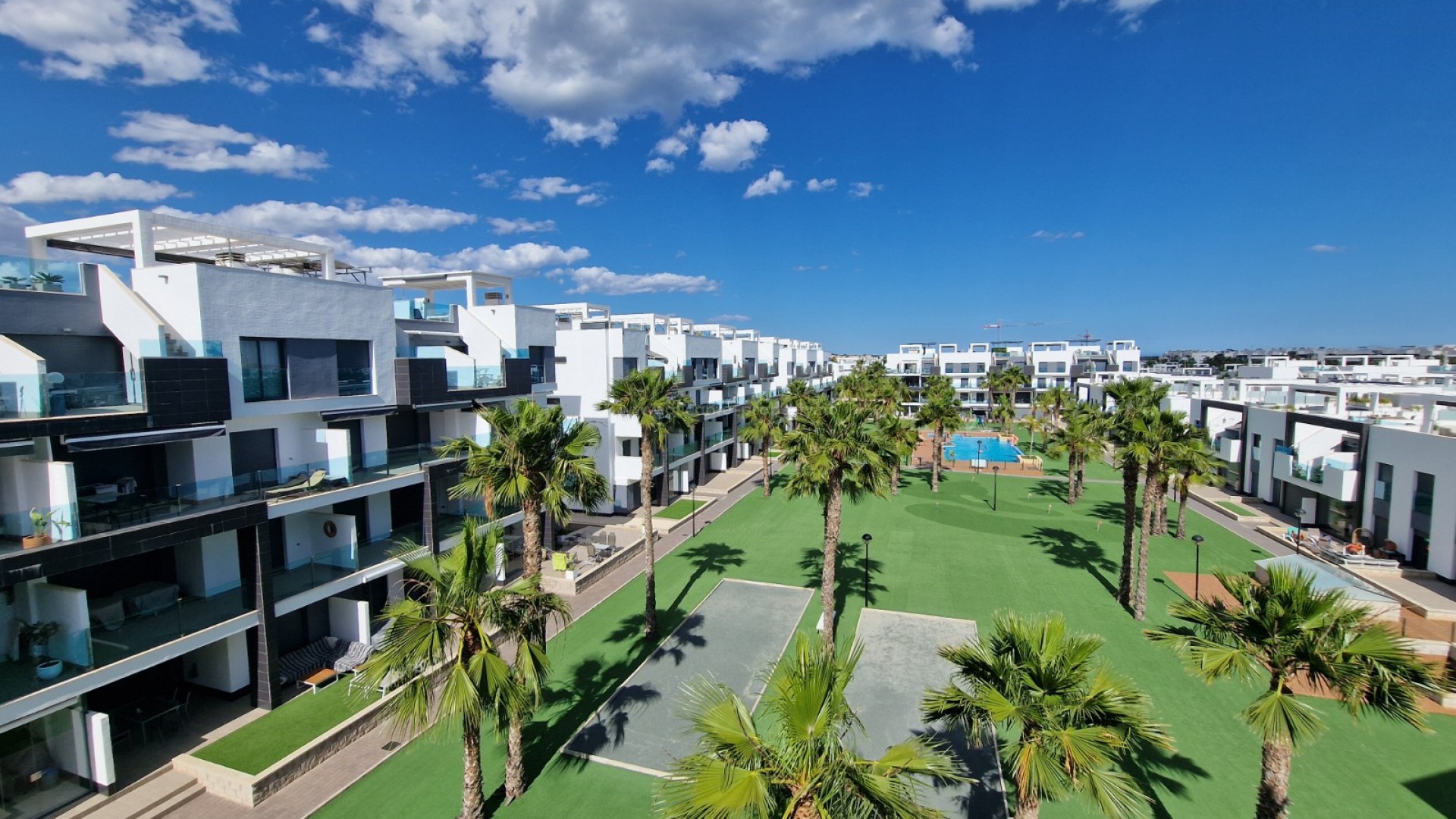 Apartment / flat in El Raso