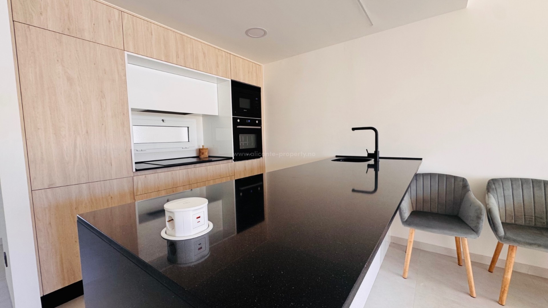 Apartment / flat in El Raso