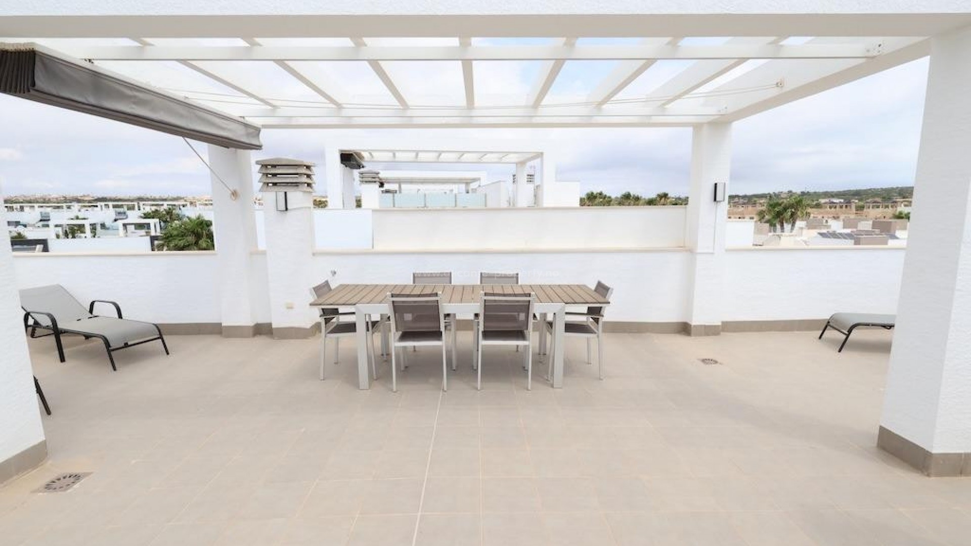 Apartment / flat in El Raso