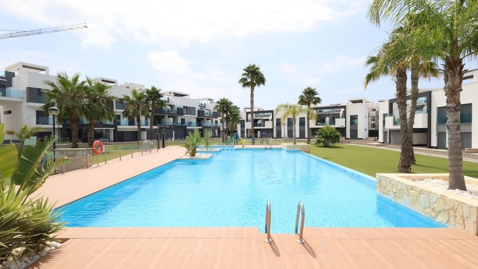 Apartment / flat in El Raso