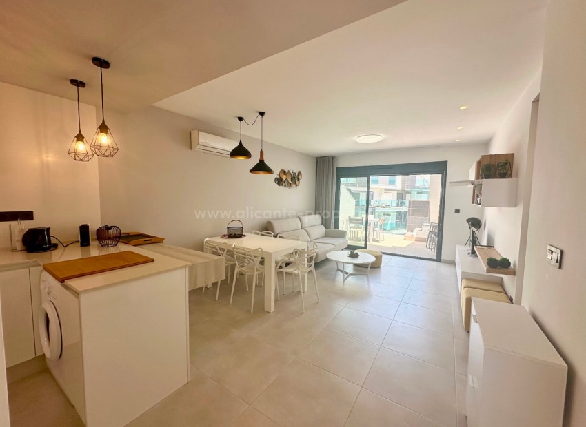 Apartment / flat in El Raso