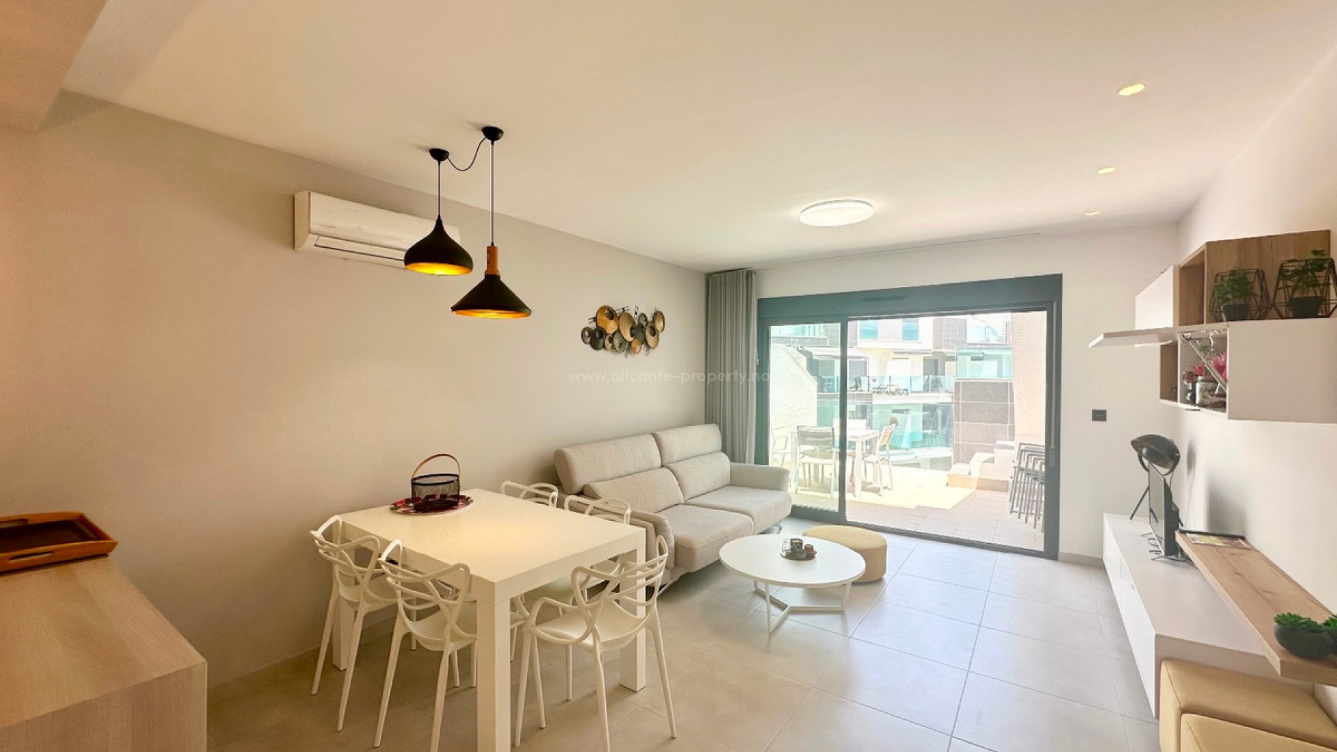 Apartment / flat in El Raso