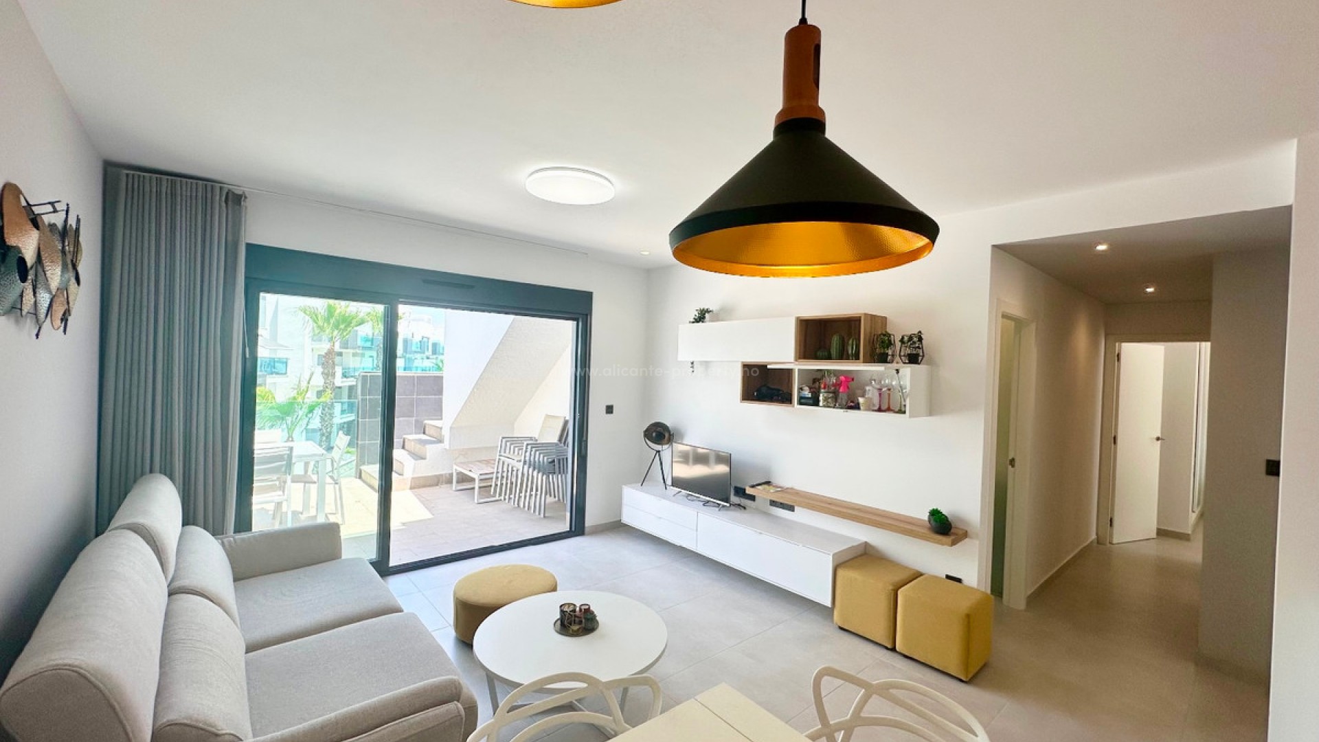 Apartment / flat in El Raso