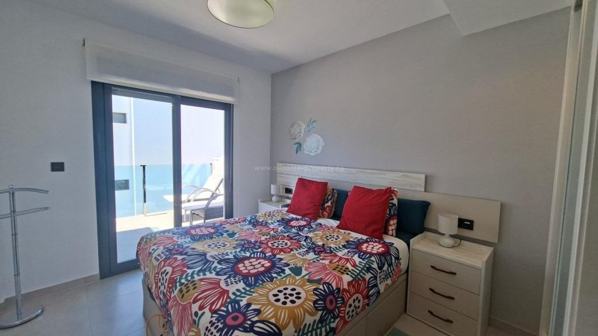 Apartment / flat in El Raso