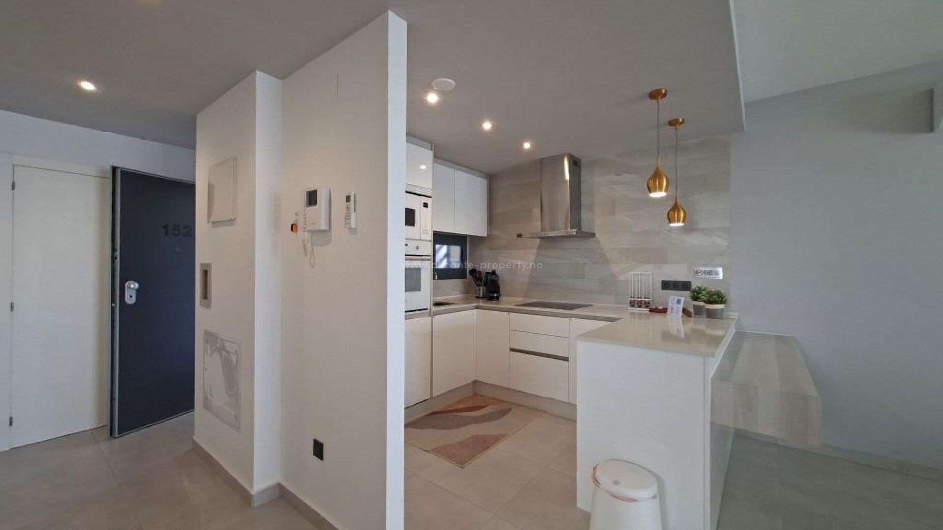Apartment / flat in El Raso