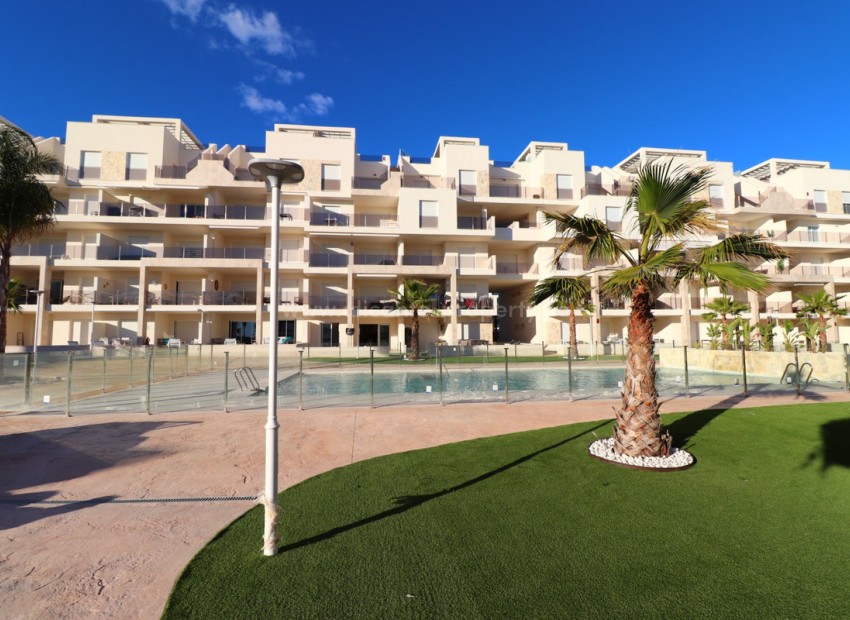 Apartment / flat in El Raso