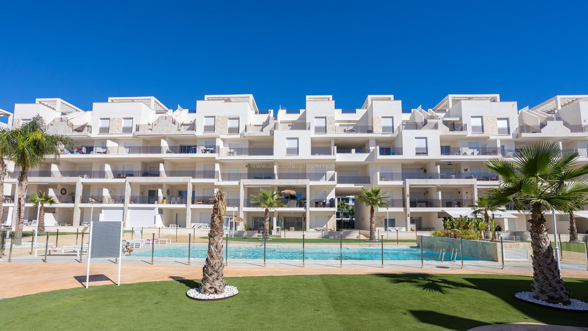 Apartment / flat in El Raso