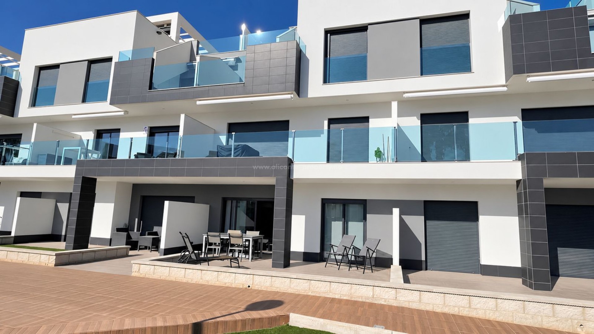 Apartment / flat in El Raso