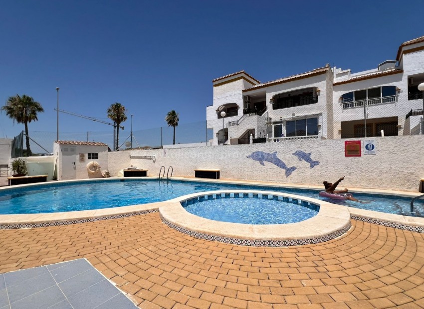 Apartment / flat in Entre Naranjos - Vistabella Golf