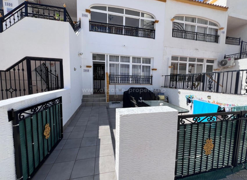 Apartment / flat in Entre Naranjos