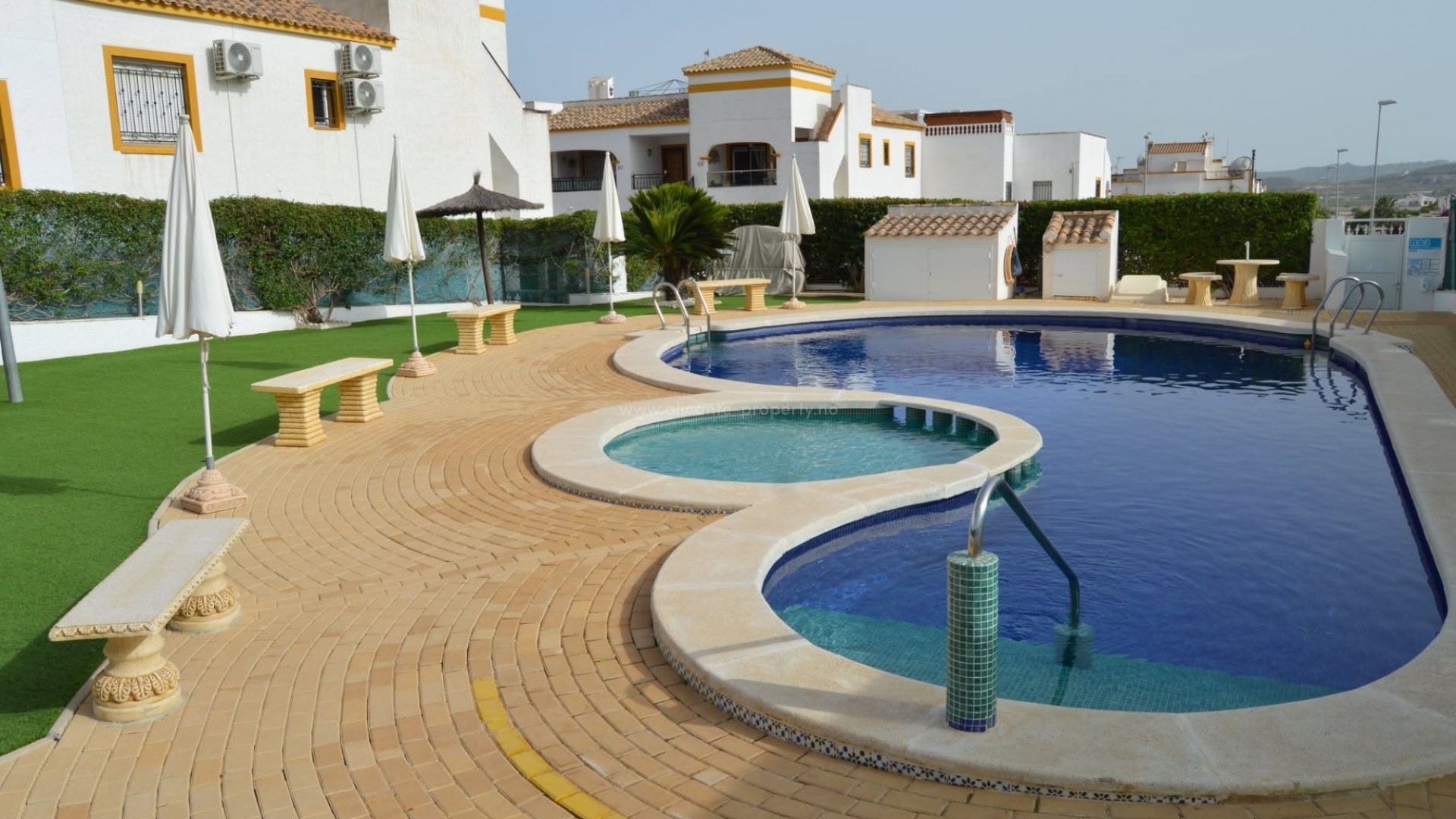 Apartment / flat in Entre Naranjos