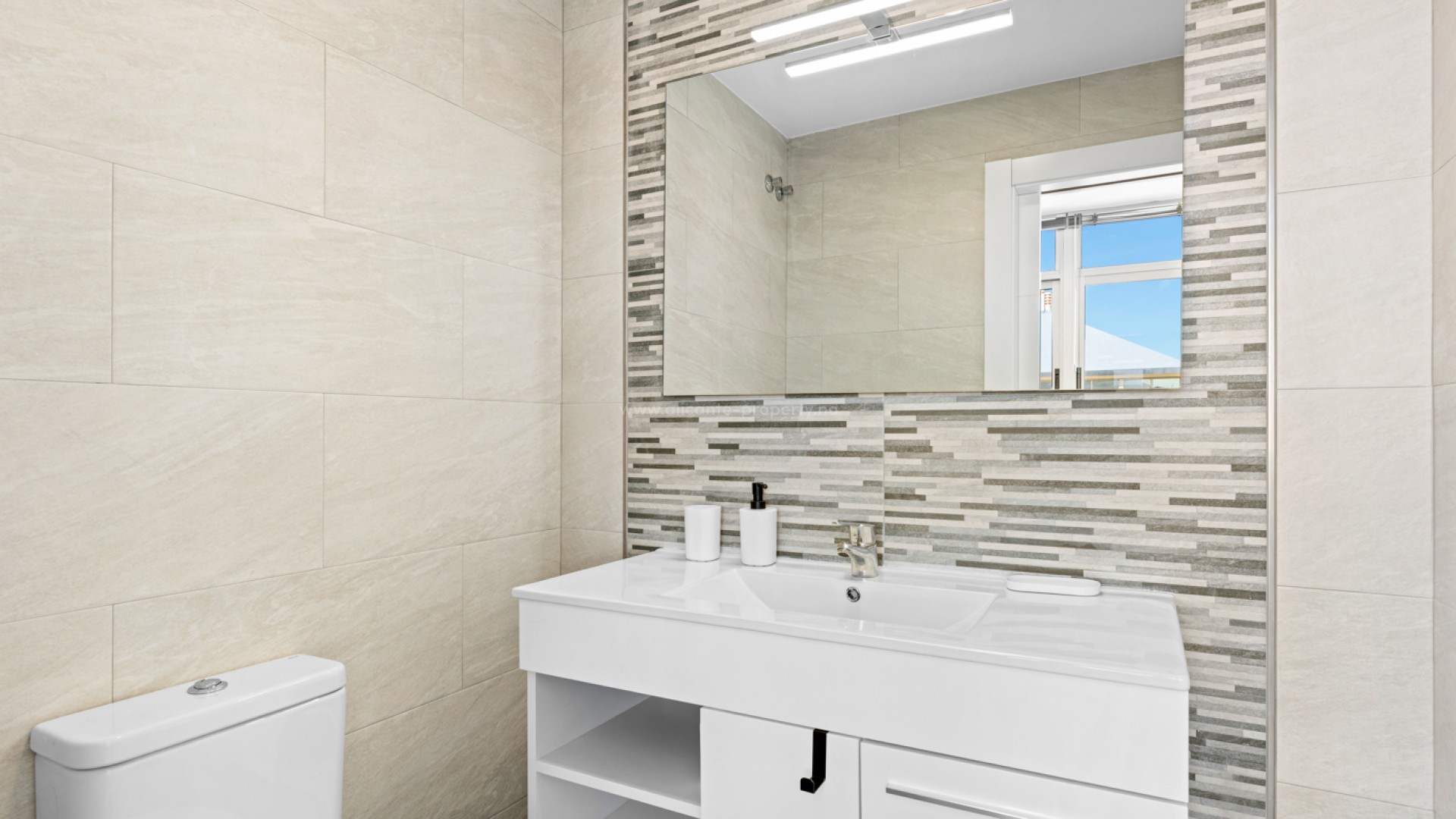 Apartment / flat in La Manga del Mar Menor