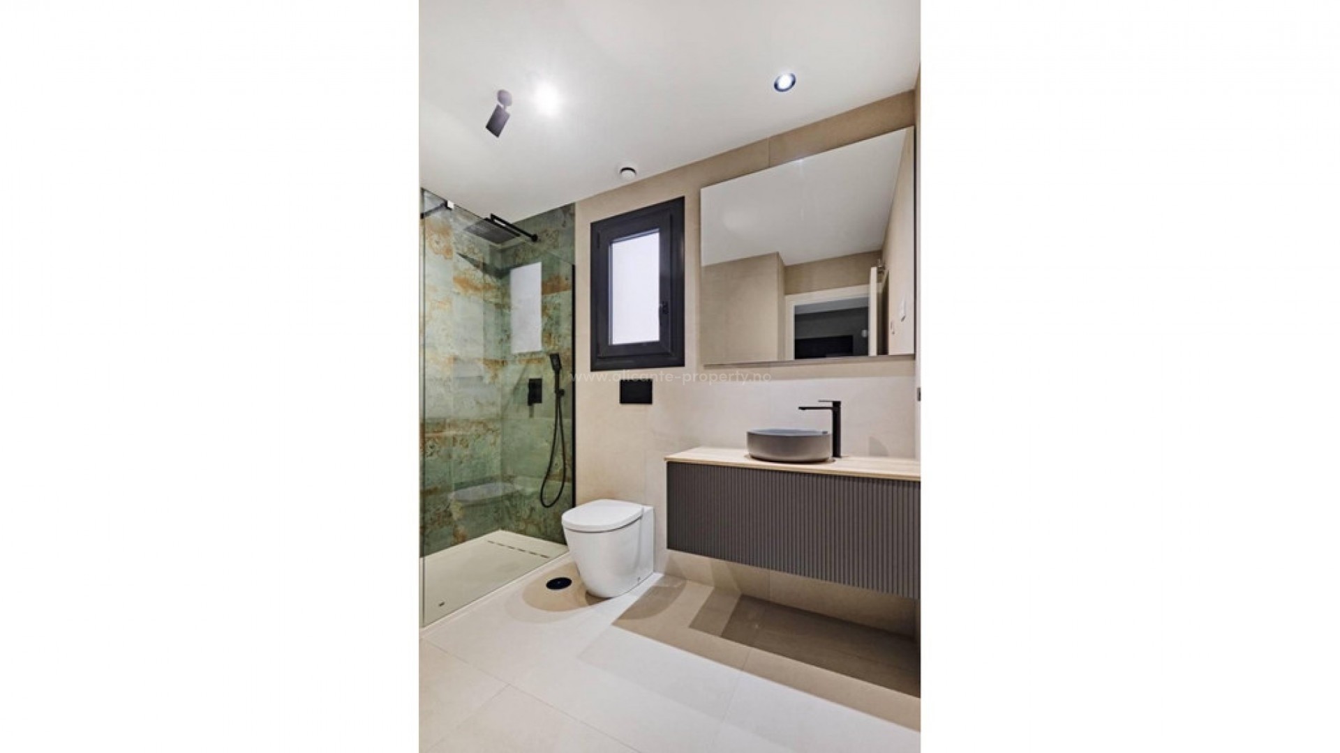 Apartment / flat in La Veleta