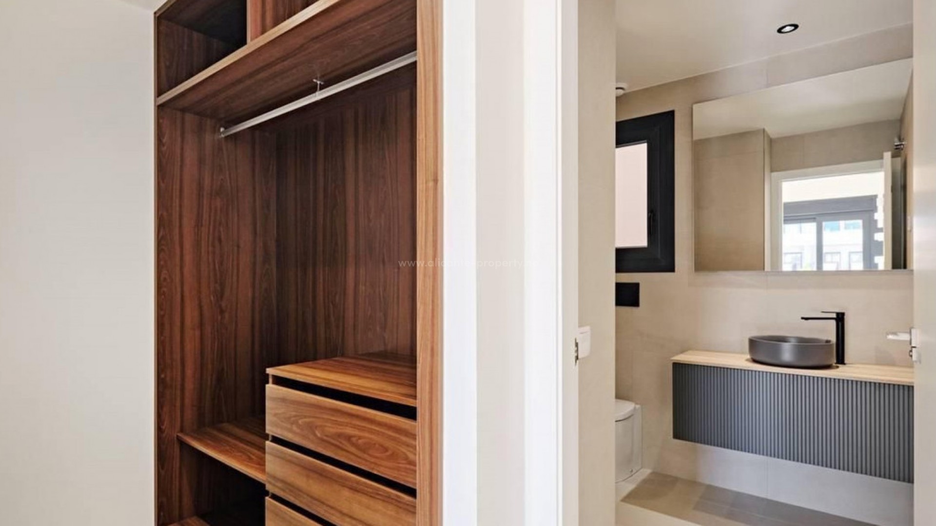 Apartment / flat in La Veleta