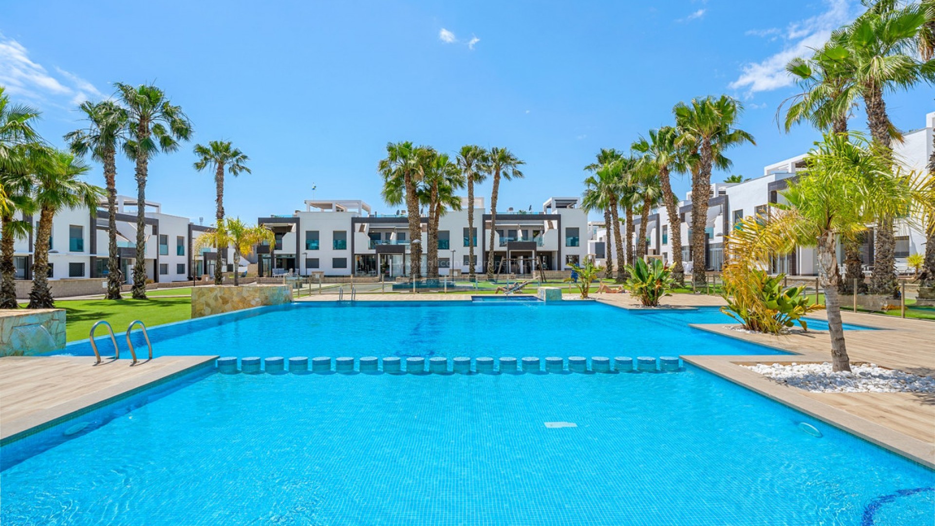 Apartment / flat in La Zenia