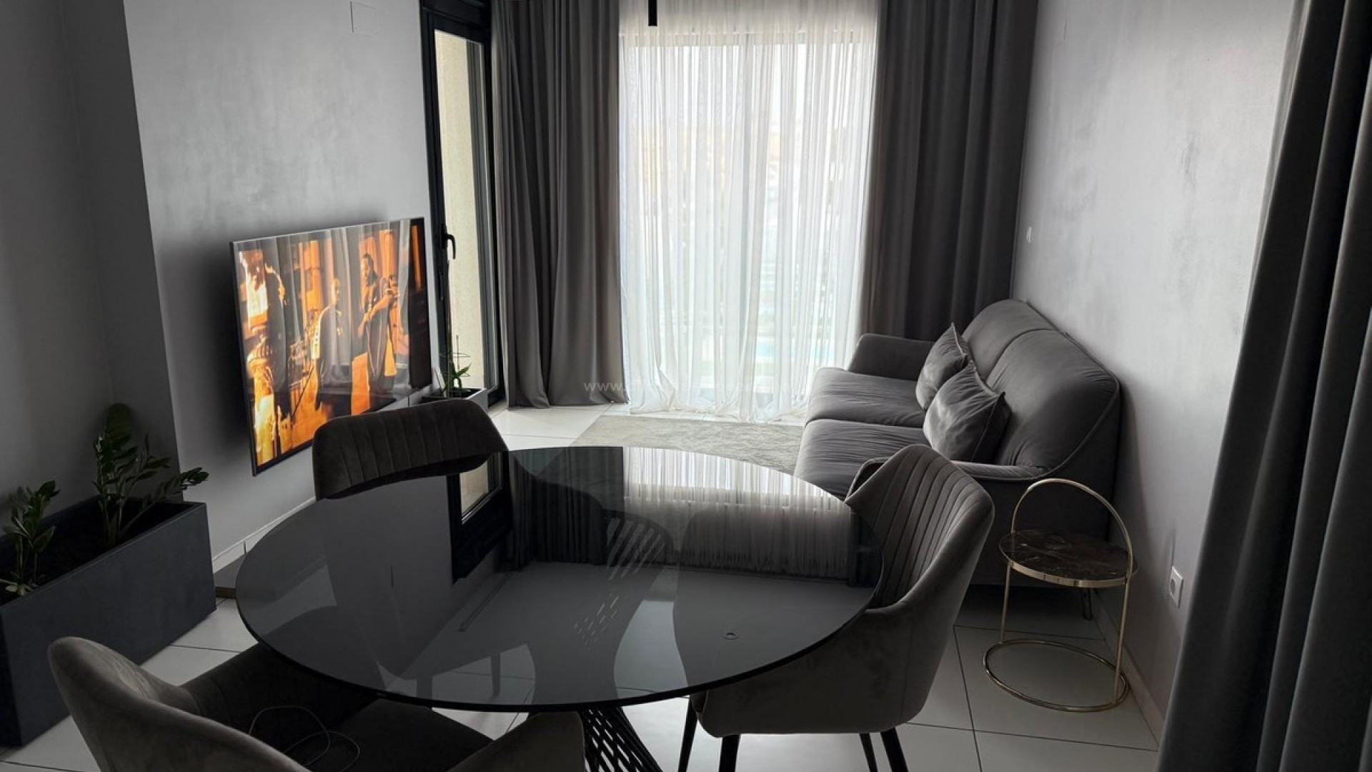 Apartment / flat in Las Filipinas