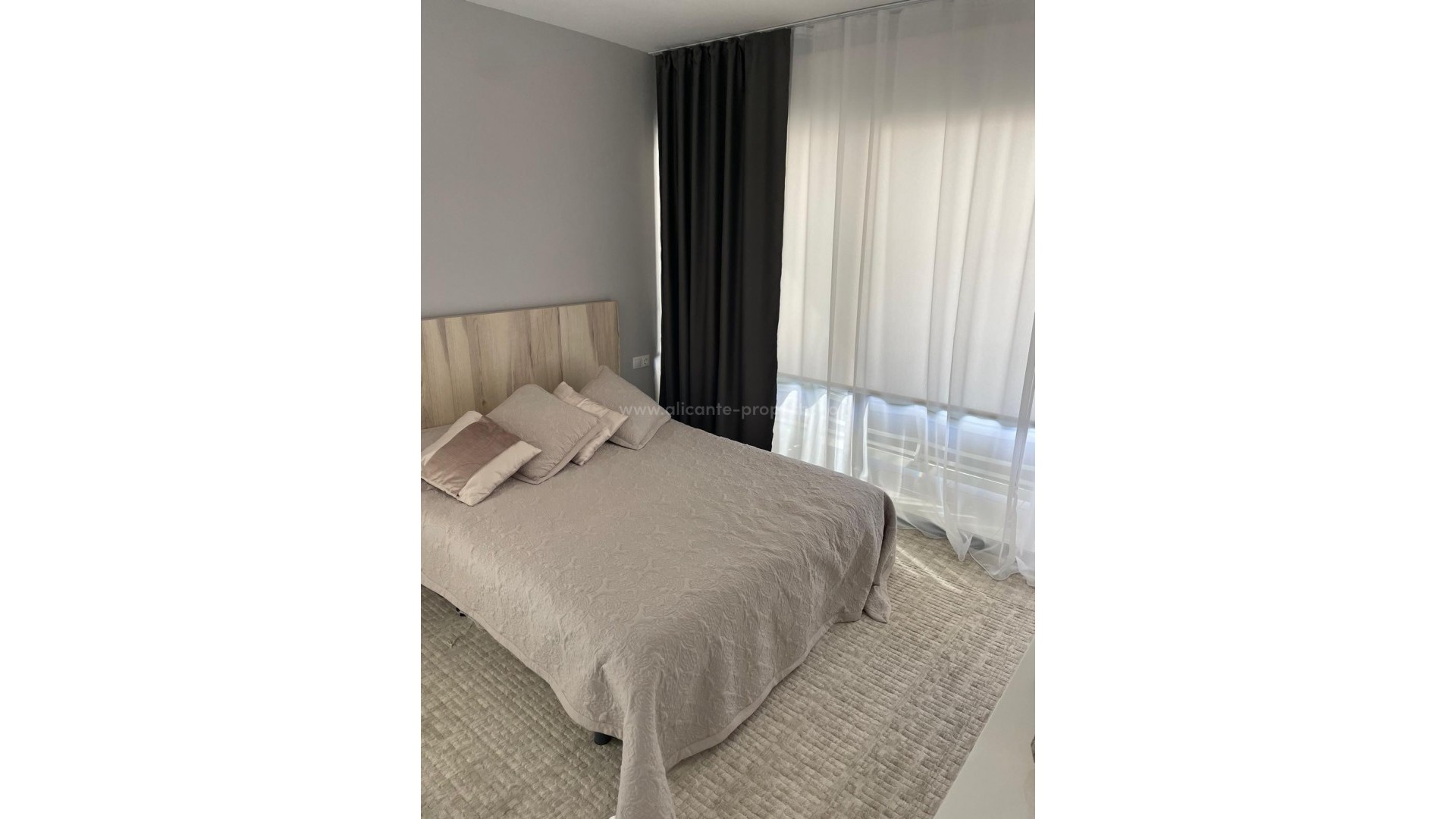 Apartment / flat in Las Filipinas