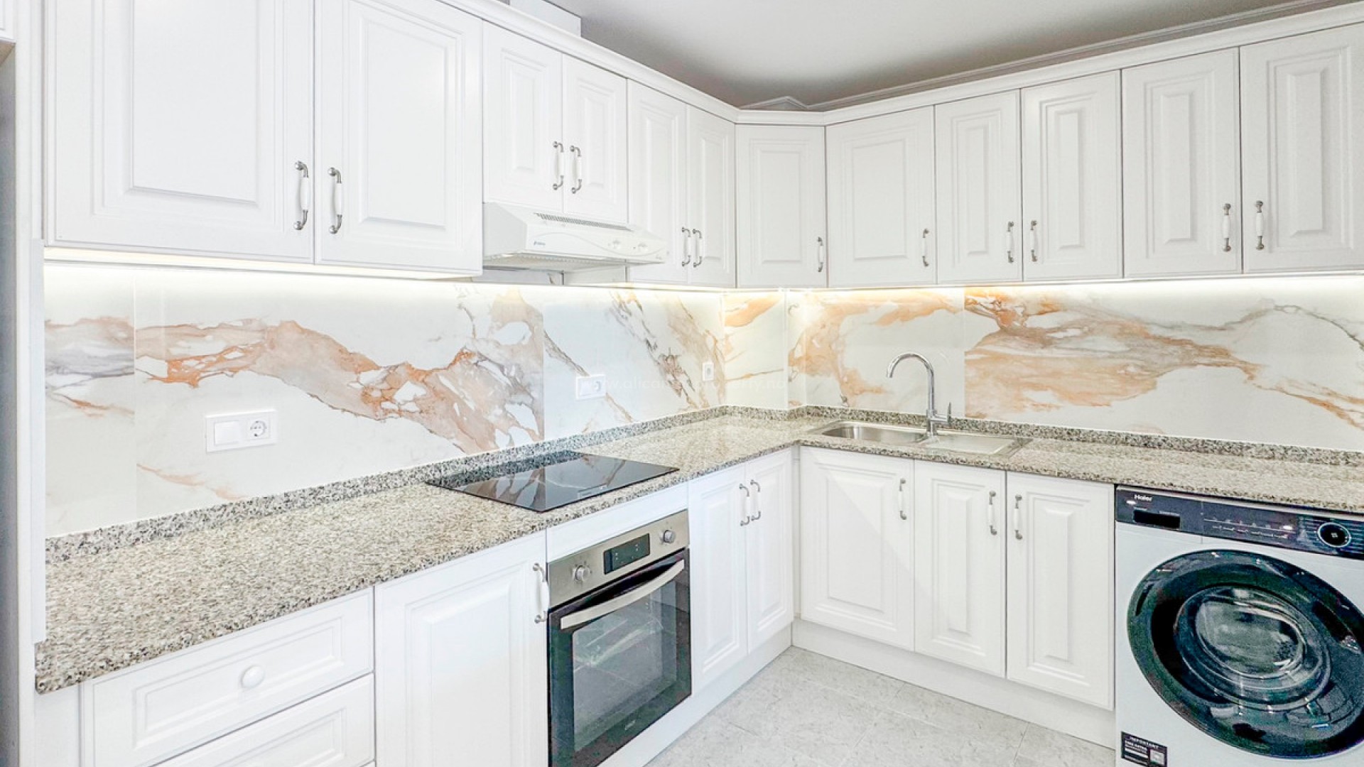 Apartment / flat in Lomas De Campoamor
