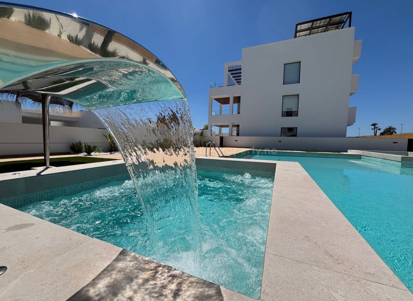 Apartment / flat in Los Alcazares Centro