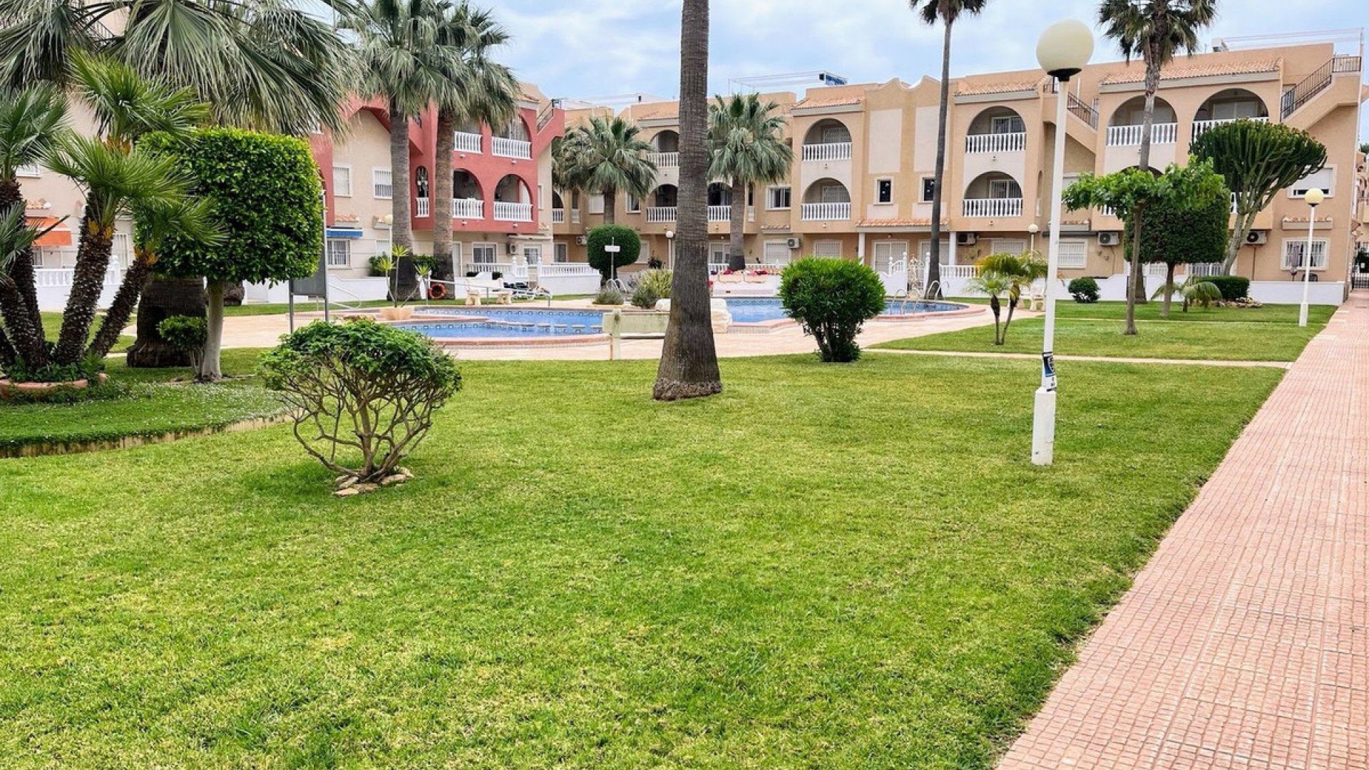 Apartment / flat in Los Alcazares Centro