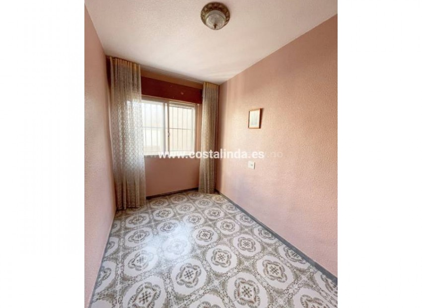 Apartment / flat in Los Alcazares
