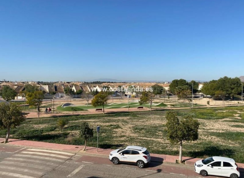 Apartment / flat in Los Alcazares