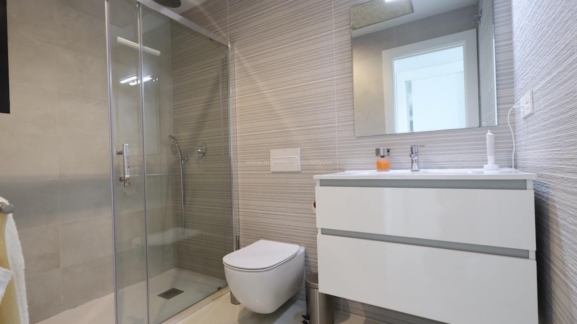 Apartment / flat in Los Altos