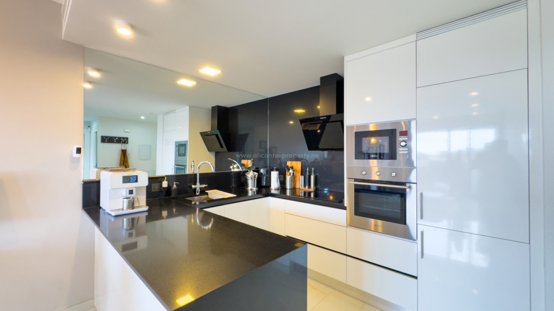 Apartment / flat in Los Altos