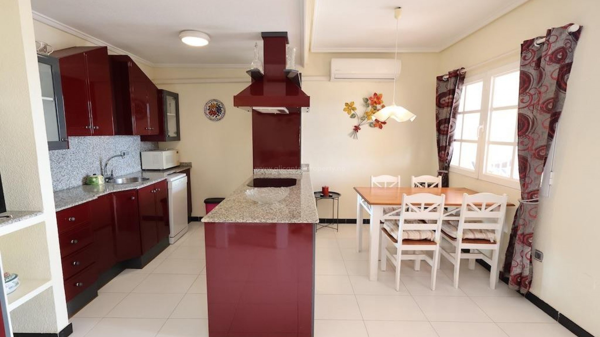 Apartment / flat in Los Altos