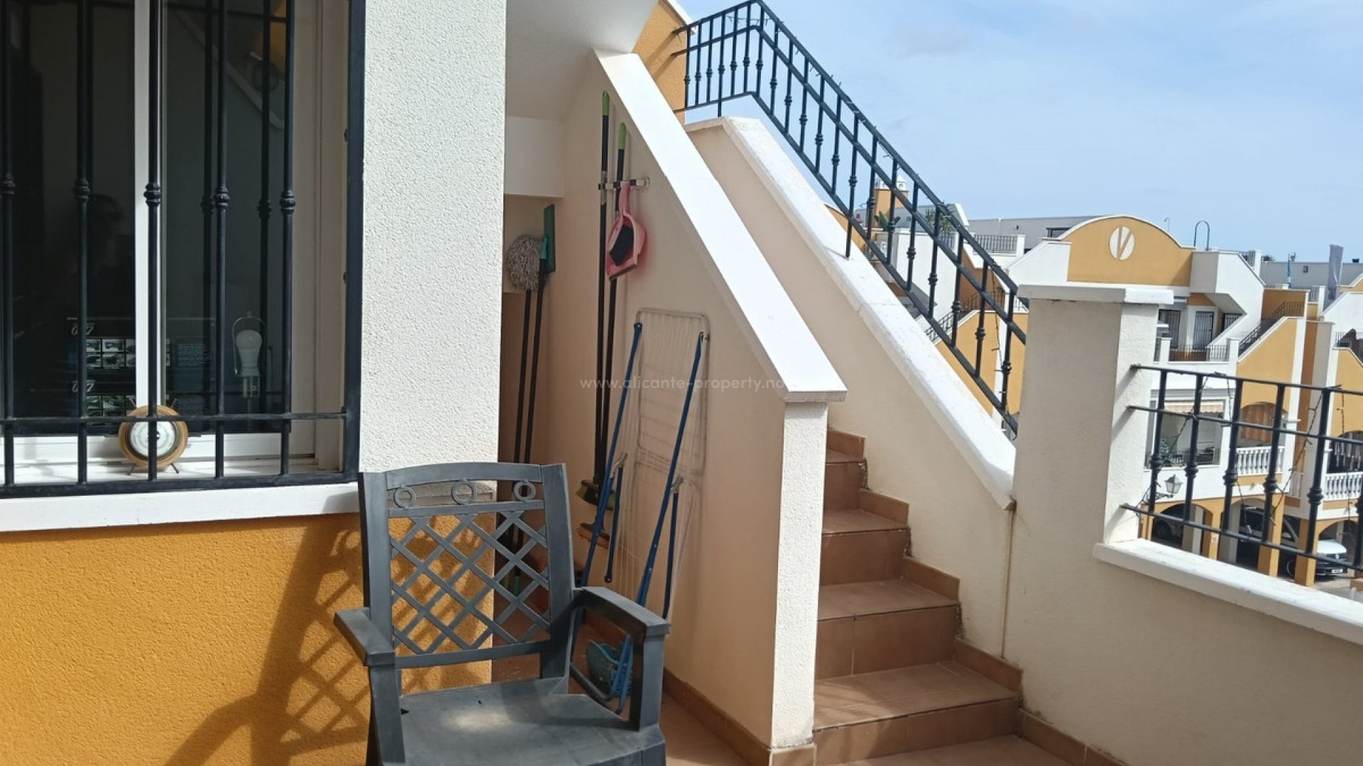 Apartment / flat in Los Montesinos Centro