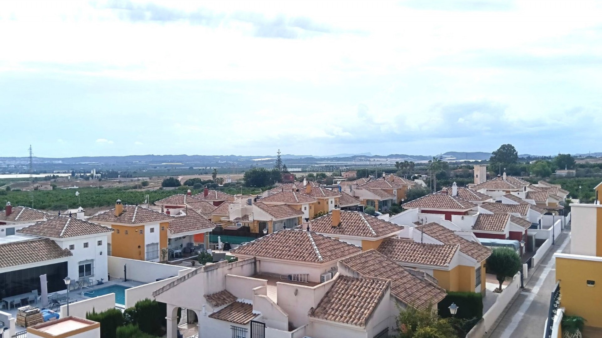 Apartment / flat in Los Montesinos Centro