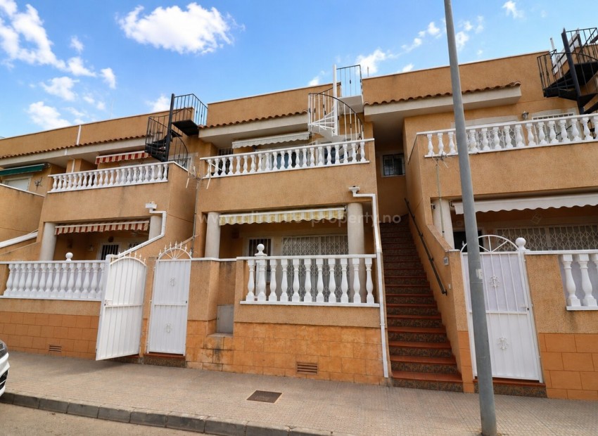 Apartment / flat in Los Palacios