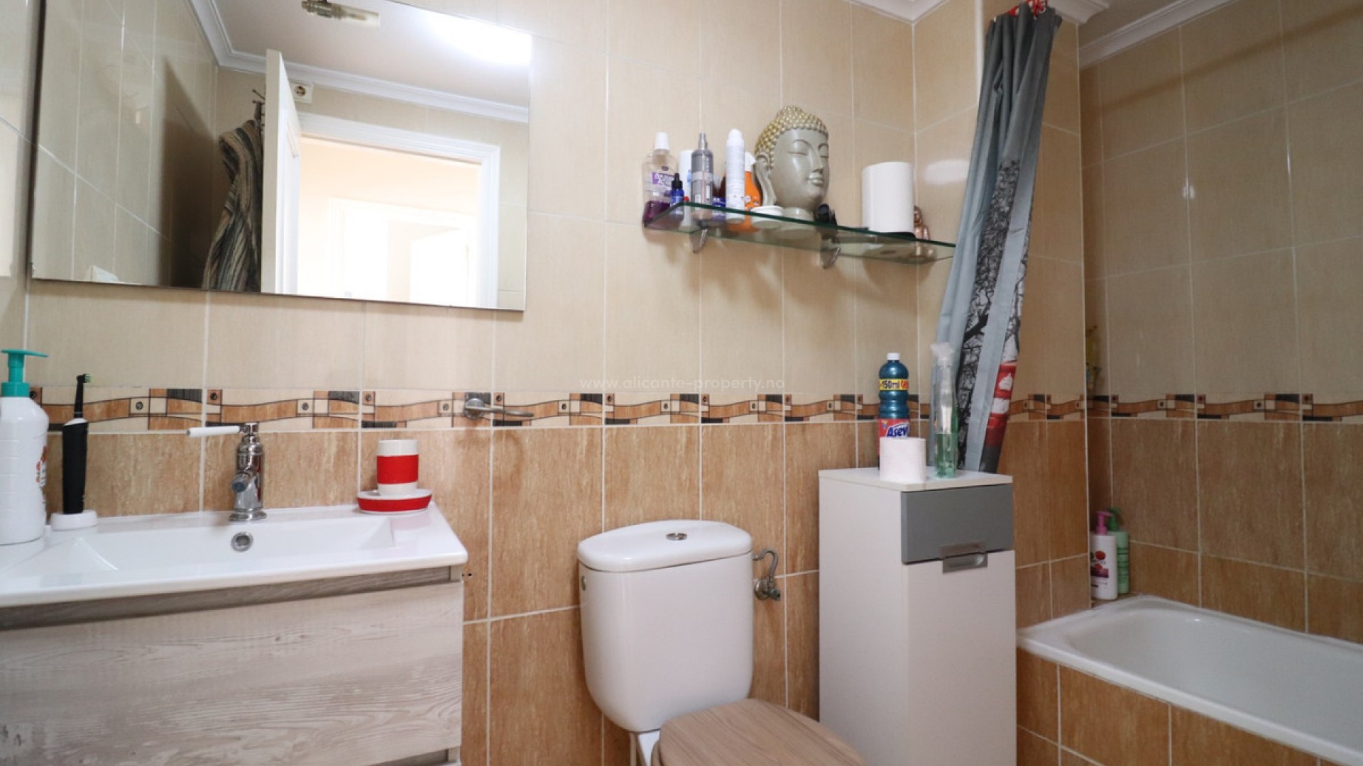 Apartment / flat in Los Palacios