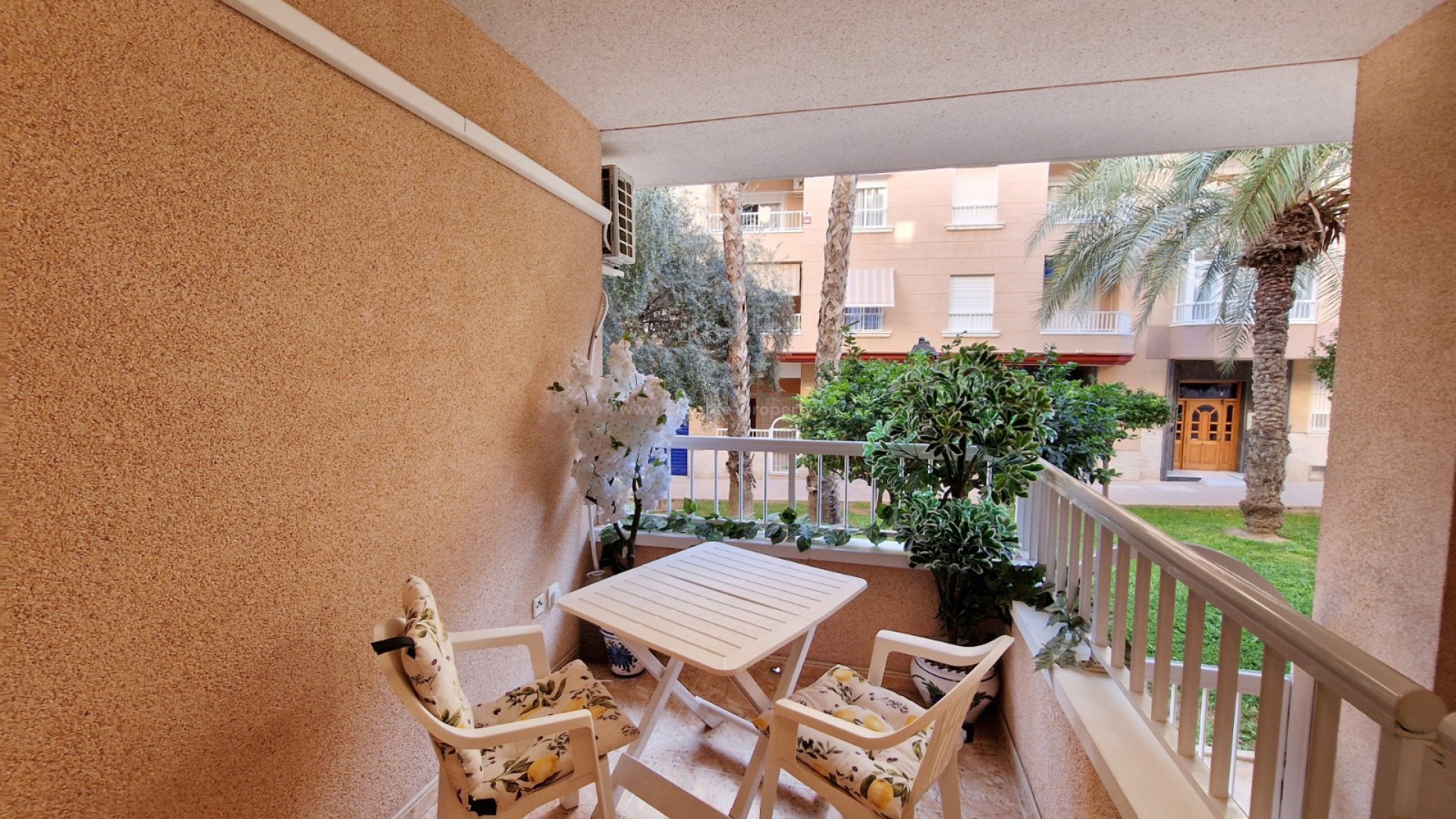 Apartment / flat in Mercadona Guardamar