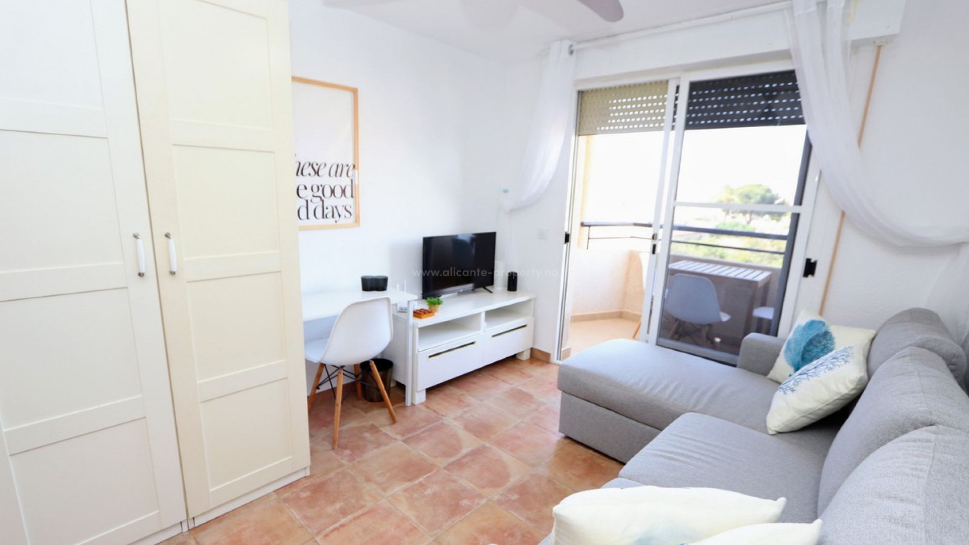 Apartment / flat in Mil Palmeras