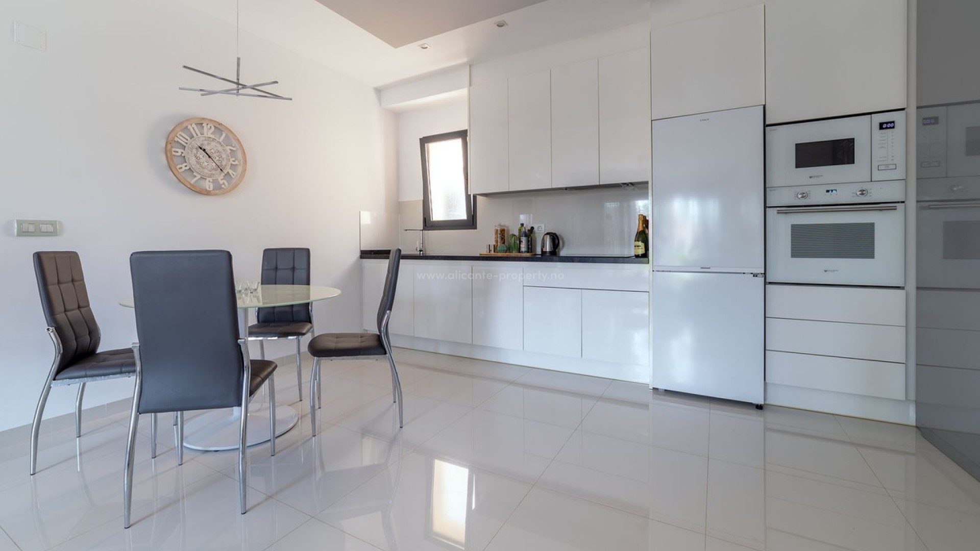 Apartment / flat in Mil Palmeras