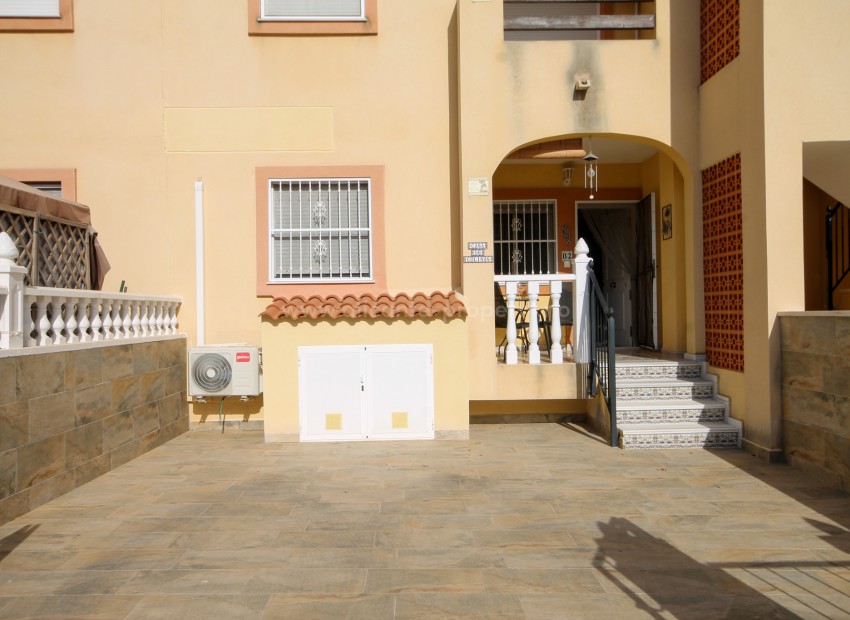 Apartment / flat in Orihuela Costa
