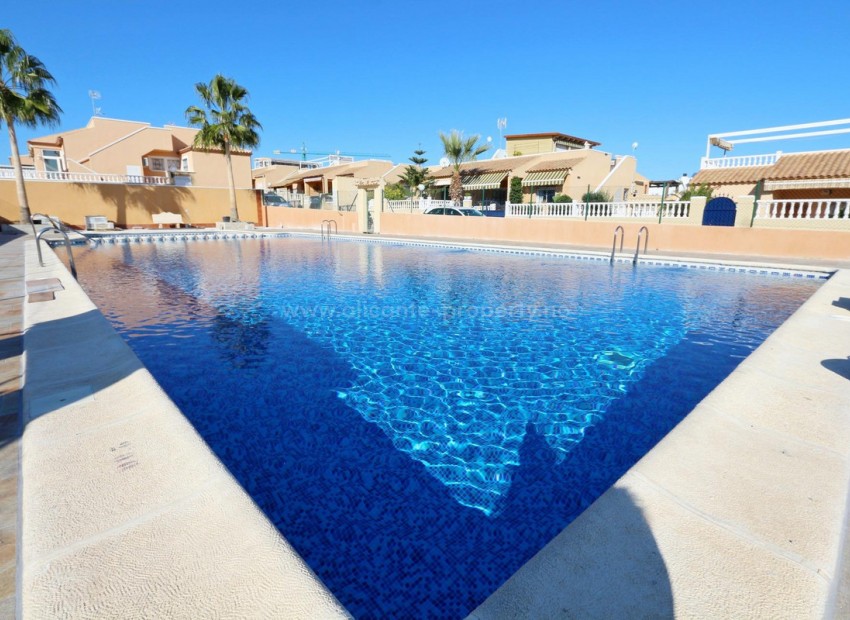 Apartment / flat in Orihuela Costa