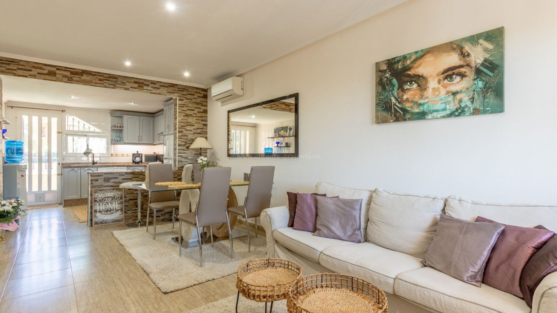 Apartment / flat in PAU 26