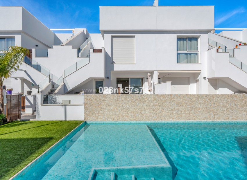 Apartment / flat in Pilar de la Horadada Centro